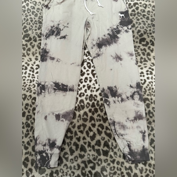 PINK Victoria’s Secret Tie Dye Skinny Jogger Sweatpants in Gray Size Medium - Picture 7 of 17